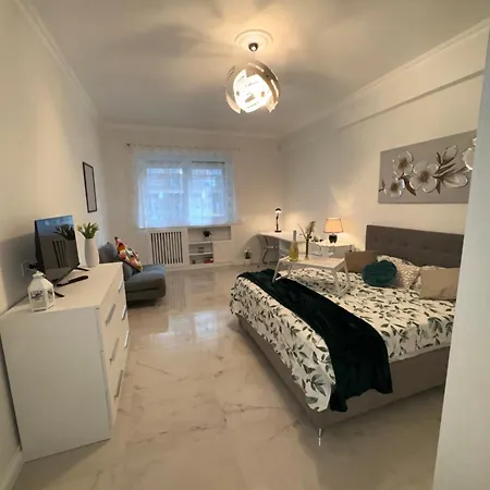 Casa Giulia * Rome